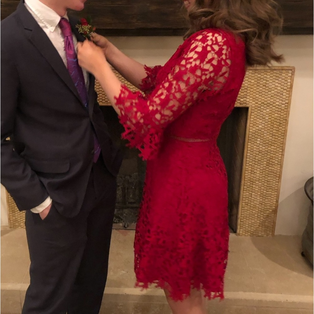 BB Dakota RSVP In The Moment Lace Dress Scarlet